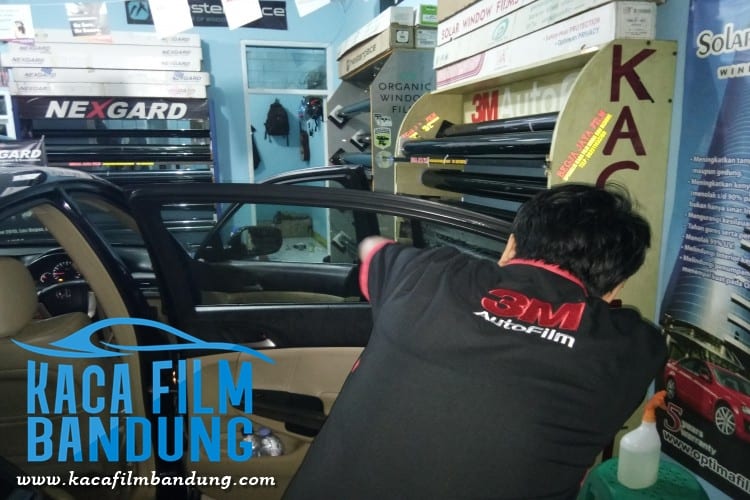 Kaca Film Sumedang – Kaca Film Panggilan Telepon / WA : 082211433789